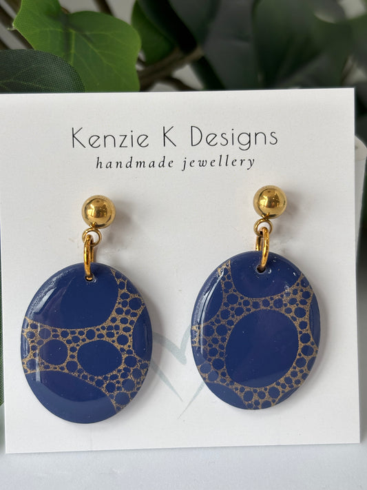 Champagne Bubbles - Blue Oval