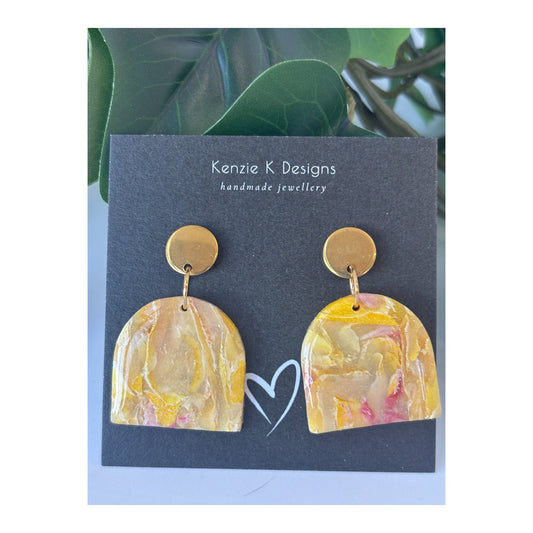 Arch Wide Marble Yellow