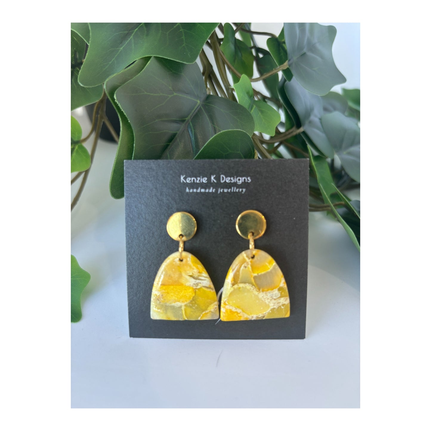 Organic Arch - Yellow Marble ( Seconds)